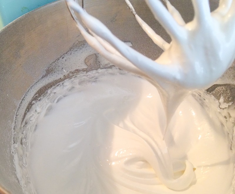 How to make Perfect Egg White Batter for Meringues