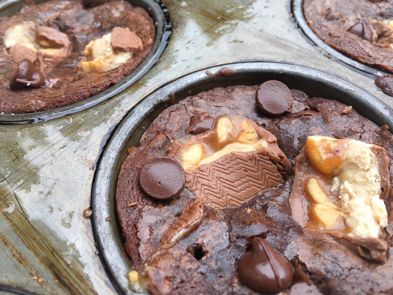Snickers-Caramel Dark Chocolate Brownie