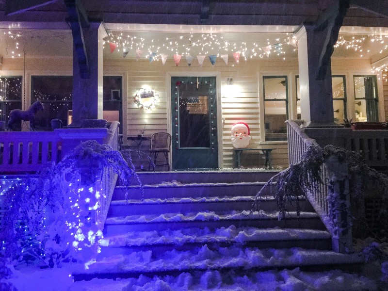 Front Porch in the Snow, Portland